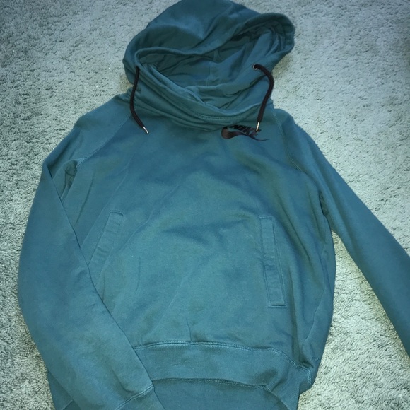 Nike sweatshirt - Picture 1 of 3